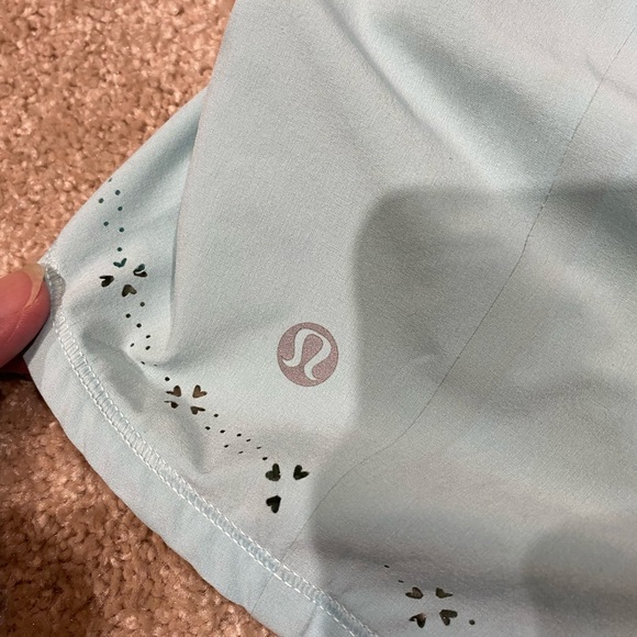 Lululemon Breeze-By shorts Size 4 blue - Picture 3 of 4